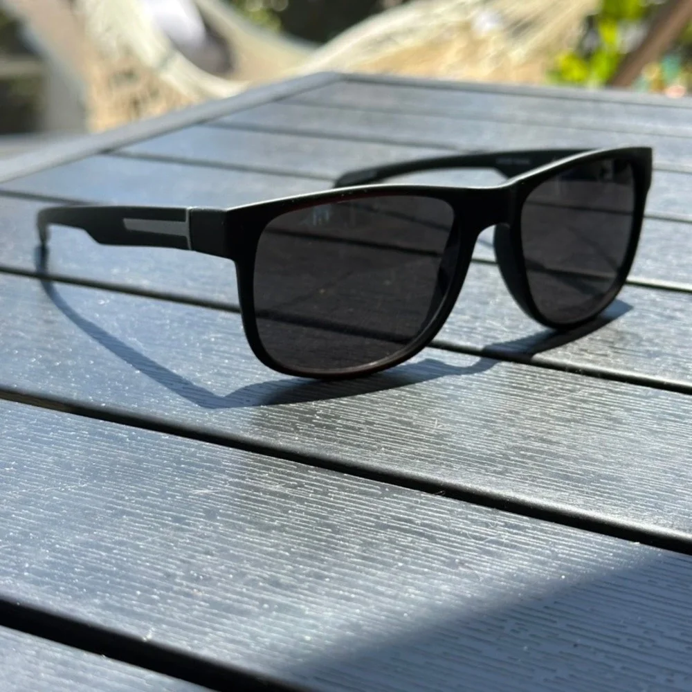 Foster Grant Ramble Sunglasses Mens Matte Black Square Frame AH0325